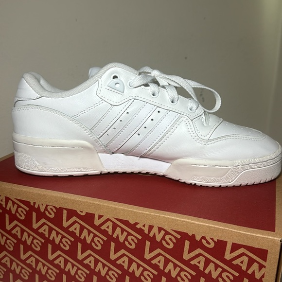 Adidas Rivalry Lows - Picture 4 of 6